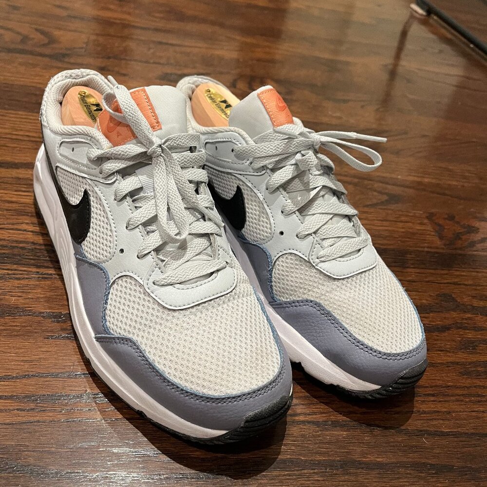 Nike Air Max – Size 8.5